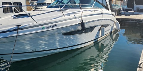 Regal 32 Express