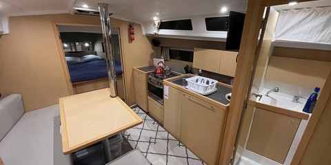 Beneteau Oceanis 38.1