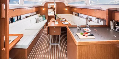 Bavaria CRUISER 34