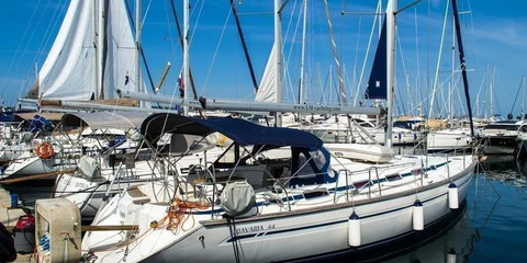 Bavaria 44