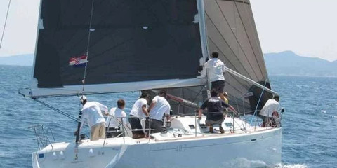 Beneteau First 40.7