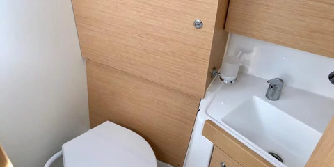 Beneteau Oceanis 38.1