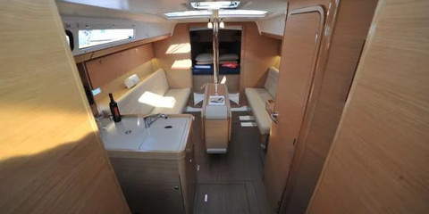 Dufour 350