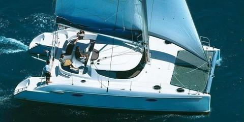 Fountaine Pajot Lucia 40