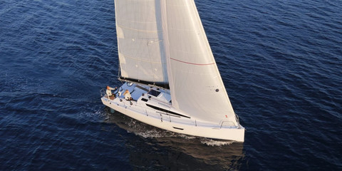 Elan E4