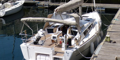 Dufour 360