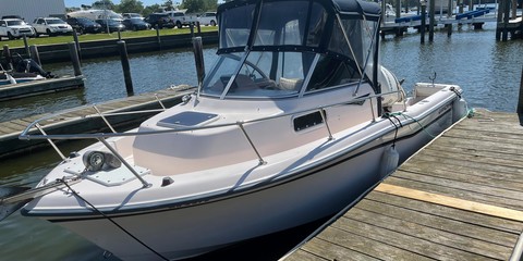 Grady-White Adventure 208