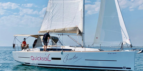 Dufour 360