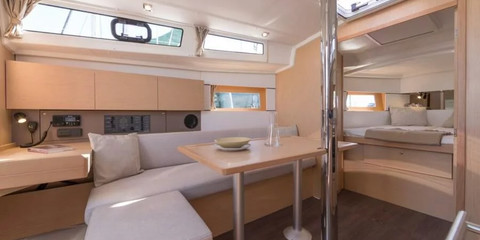 Beneteau Oceanis 38.1
