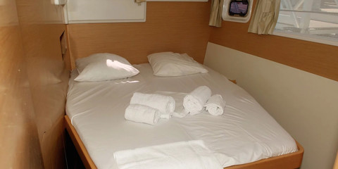 Lagoon 400