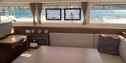 Lagoon 40