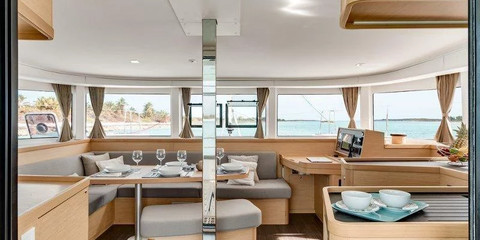 Lagoon 42