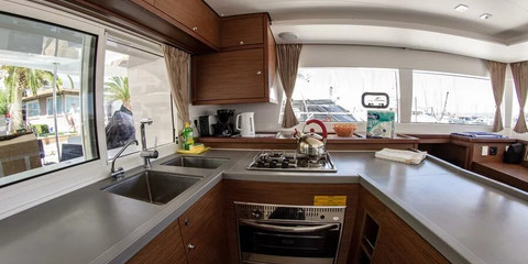 Lagoon 450 F