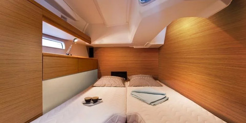 Jeanneau 53