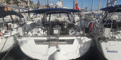 Beneteau Oceanis 45