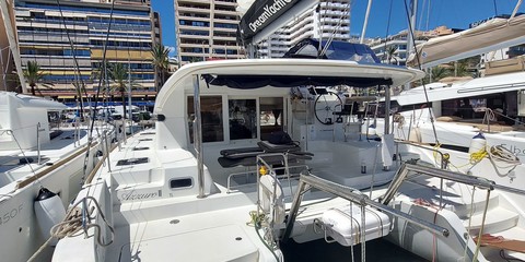 Lagoon 39