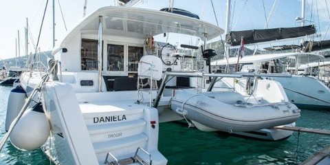 Lagoon 39