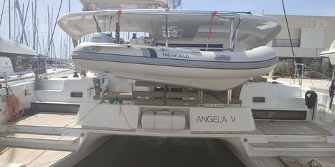 Lagoon 42