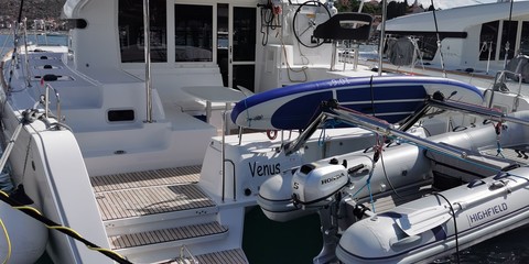 Lagoon 40