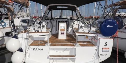 Beneteau Oceanis 38