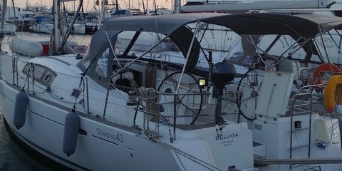 Beneteau Oceanis 43