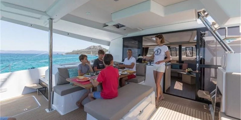 Fountaine Pajot Saona 47