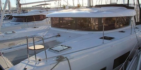 Lagoon 42