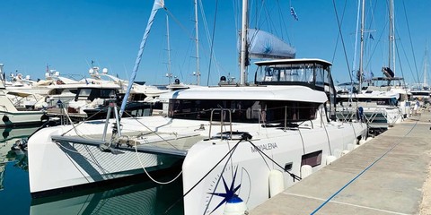 Lagoon 42