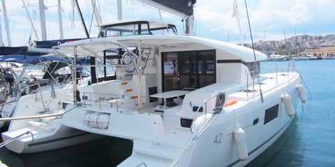 Lagoon 42