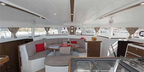 Lagoon 380 S2