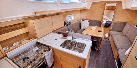 Elan E4