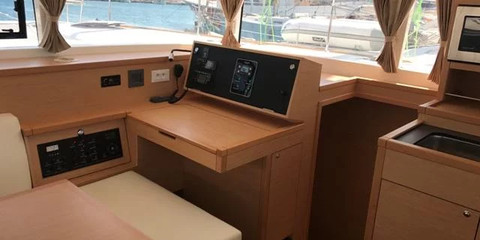 Lagoon 400 S2