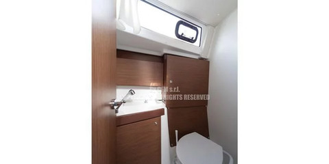 Beneteau Oceanis 38.1