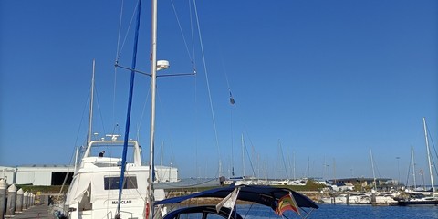 Bavaria 40
