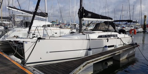 Dufour 350