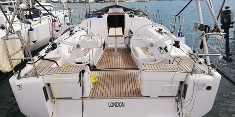 Elan E4