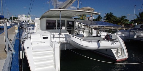 Lagoon 421