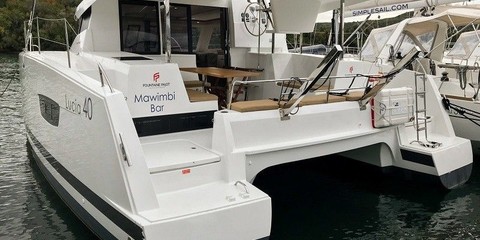 Fountaine Pajot Lucia 40
