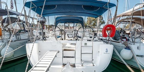 Beneteau Oceanis 43