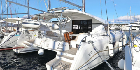 Lagoon 42
