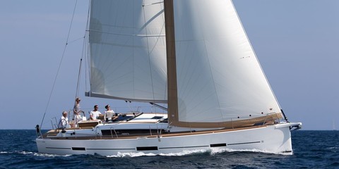 Dufour 360