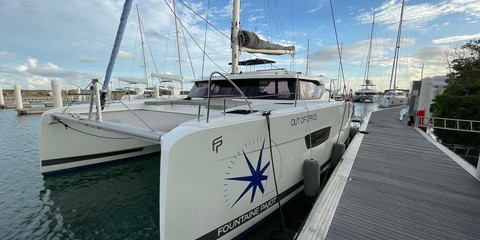 Fountaine Pajot Astréa 42
