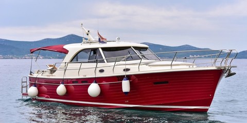 SAS Adriana 44