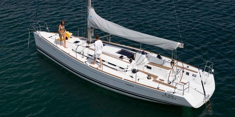 Beneteau First 40