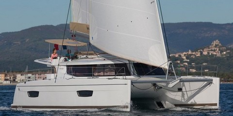 Fountaine Pajot Helia 44