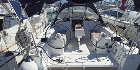 Dufour 350