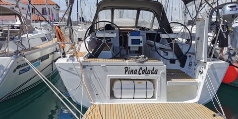 Dufour 360