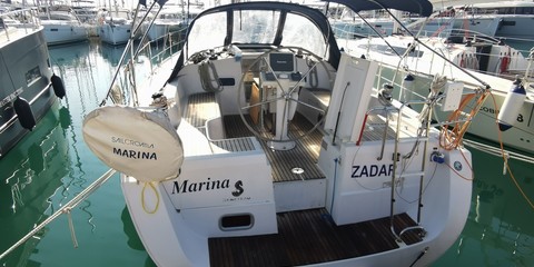 Beneteau Oceanis 37
