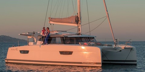 Fountaine Pajot Astréa 42