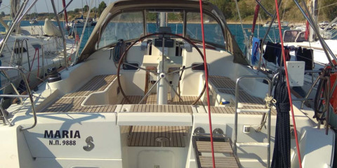Beneteau Oceanis 37